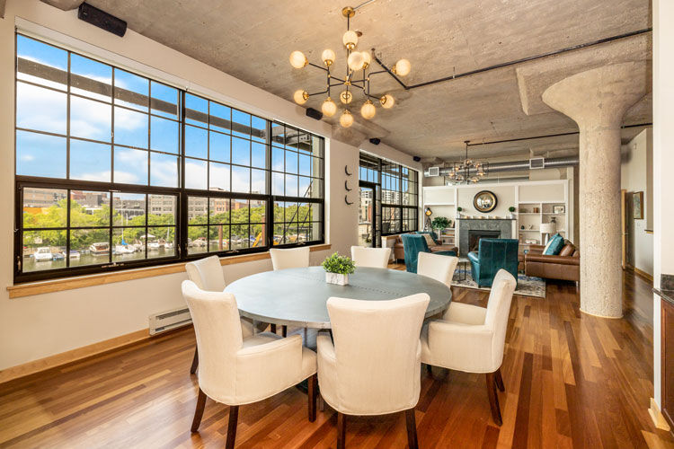 LuxuryHome_DTCondo_dining.jpg